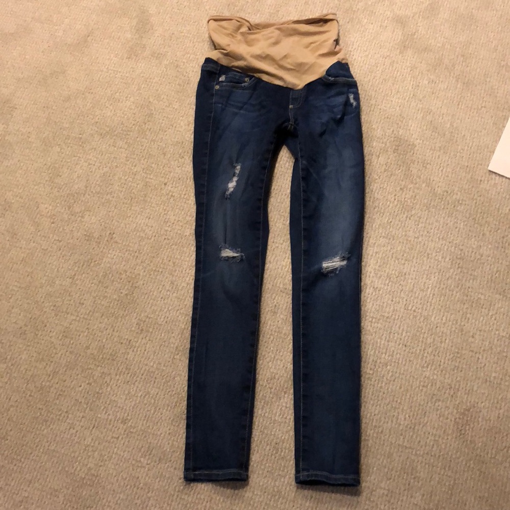 Like new AG Maternity Jeans- size 25